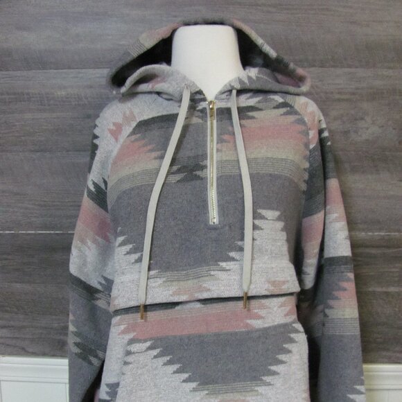 PINK AZTEC PRINT ZIPPERED HOODIE L/XL NWT - Picture 1 of 8